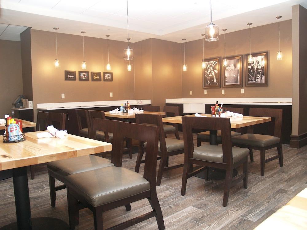 Holiday Inn Salina By Ihg Kültér fotó